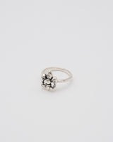 "Lily" ring