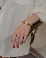 "Proto" volume bangle (GOLD)