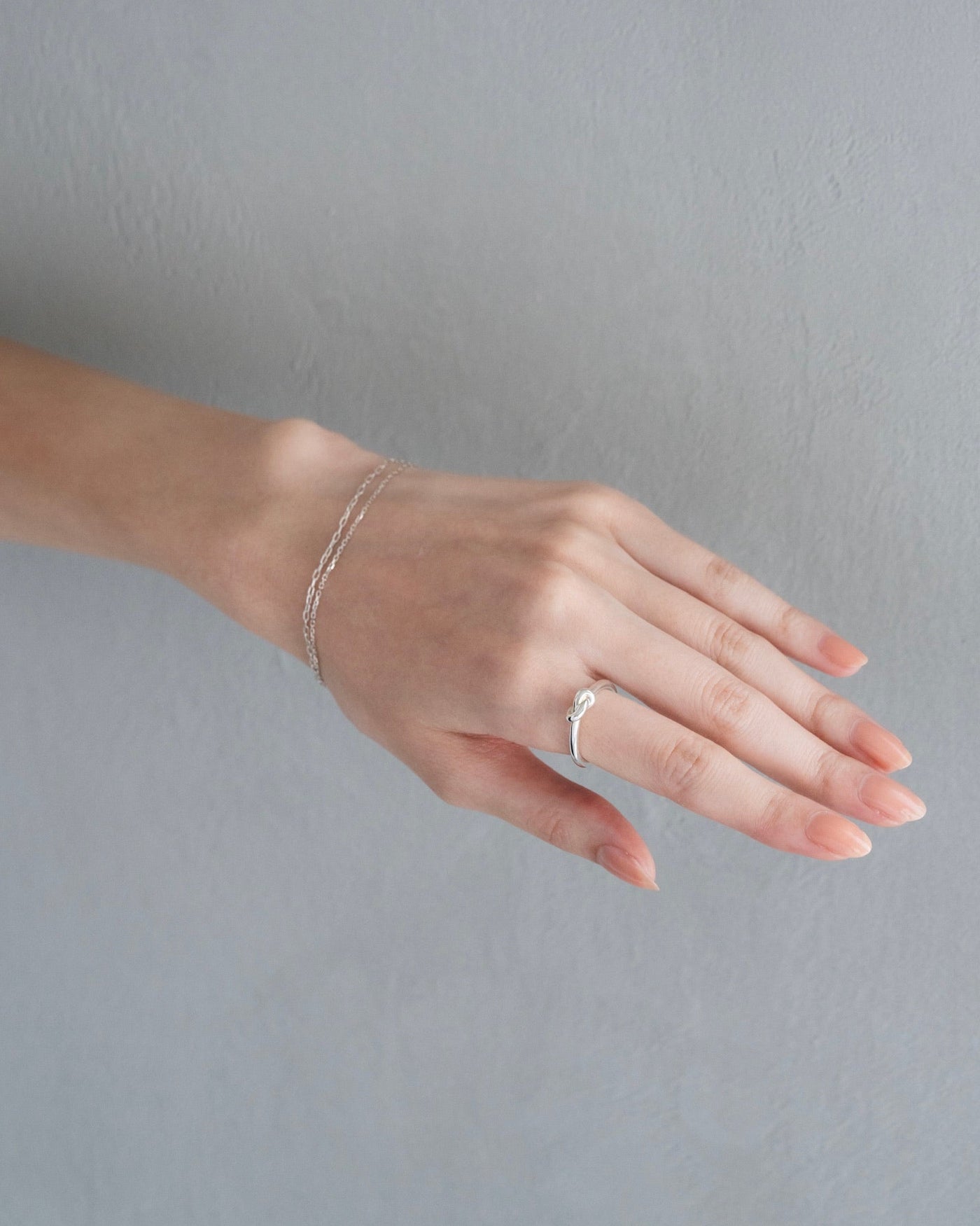 韓国発【Hei】Silver knot ring / 追跡送 Knot