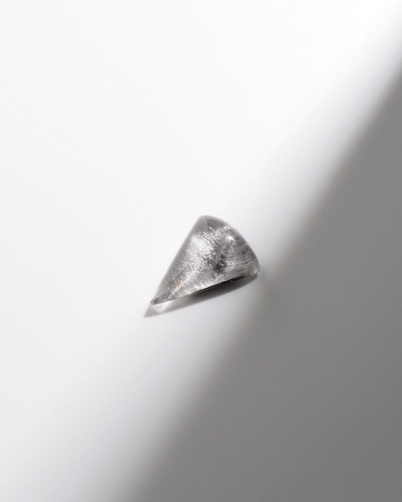 "One-of-a-kind" Platinum Rutilelated Quartz triangular Lock ring