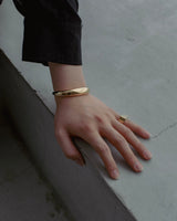 "Proto" volume bangle (GOLD)