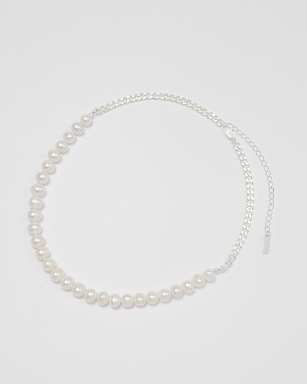 "Pearl" necklace