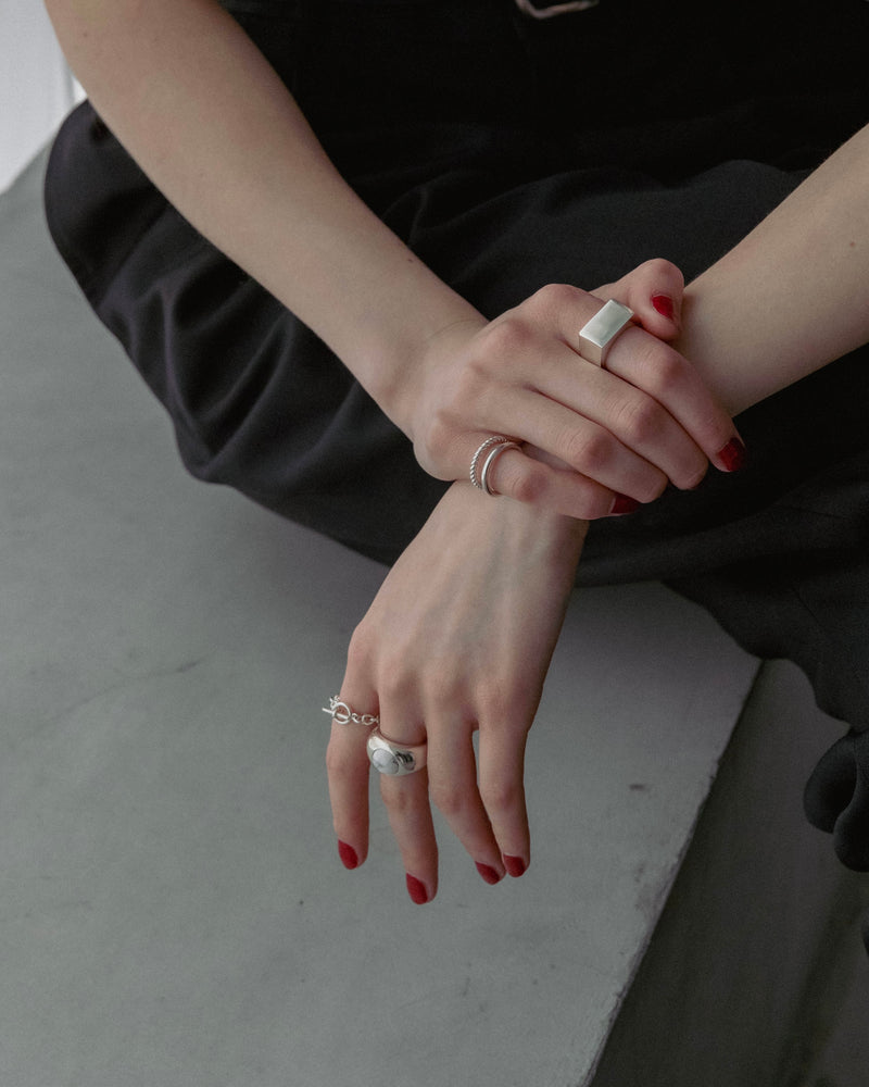 "Duality" ring